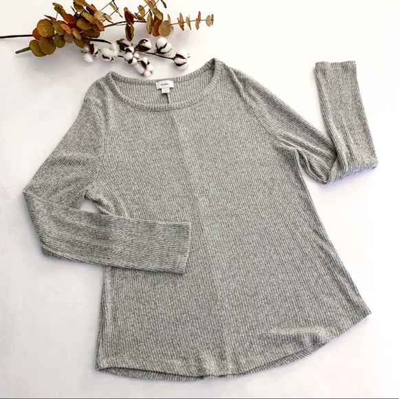 Old Navy Sweaters - 💜3/$20💜Old Navy Soft Lightweight Sweater